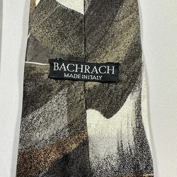 Men’s Italian Silk Bachrach Necktie​ - Picture 6 of 6